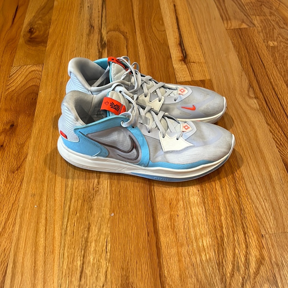 Nike Kyrie Low 5